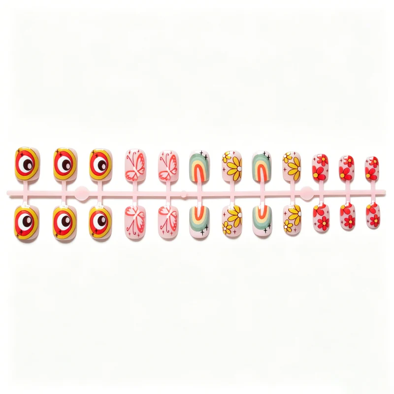 Lebhaftes Künstlerisches Nageldesign