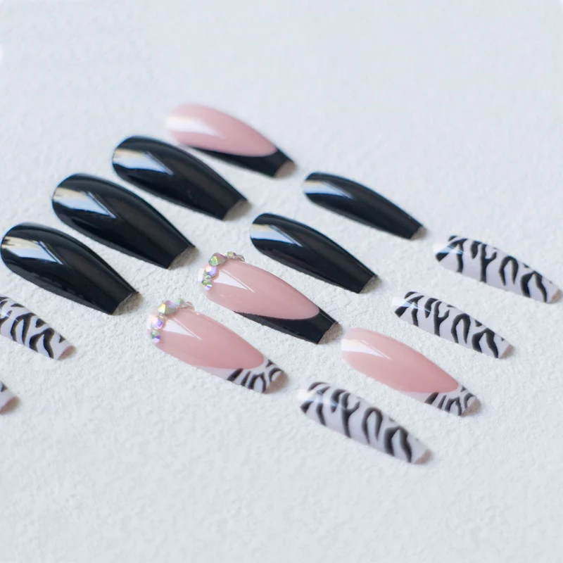 Trendige Tierdruck Nagelkunst Set