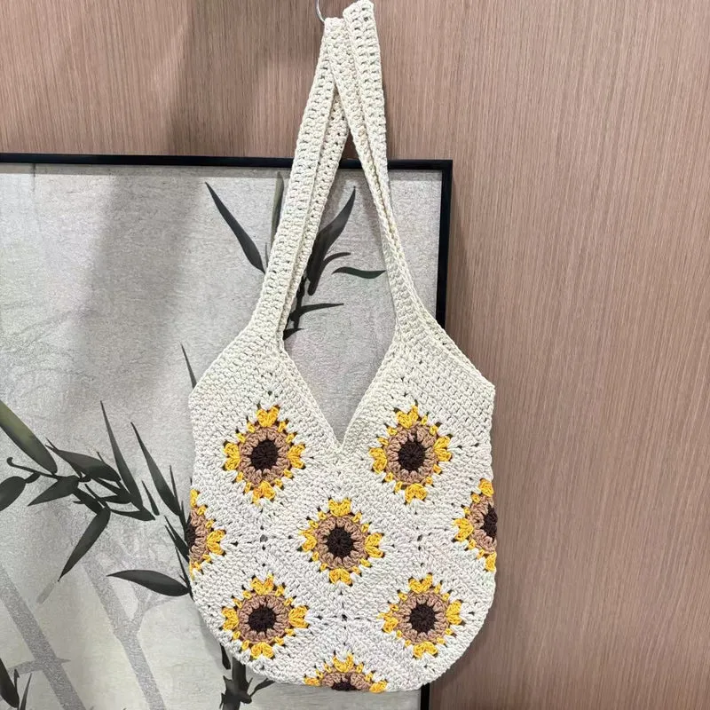 Handgemachte Makramee-Tasche mit Sonnenblumenmotiv Skanto