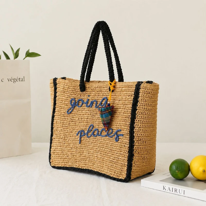 Geräumige Stroh-Tragetasche mit Print Skanto