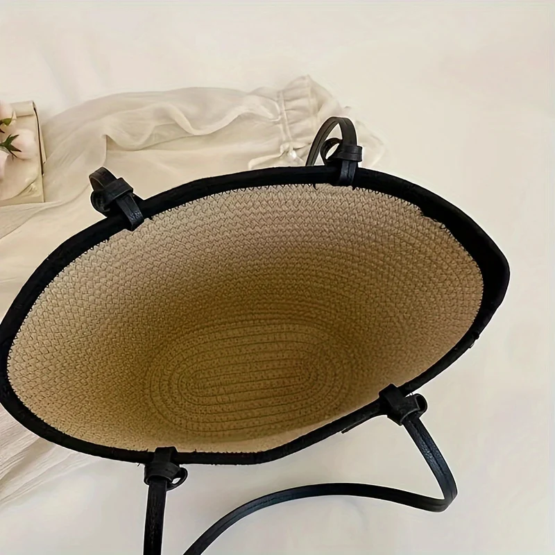 Geräumige Strandtasche mit innovativen Ledergriffen Skanto