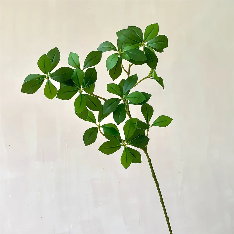 Dekorativer Kunstlaub