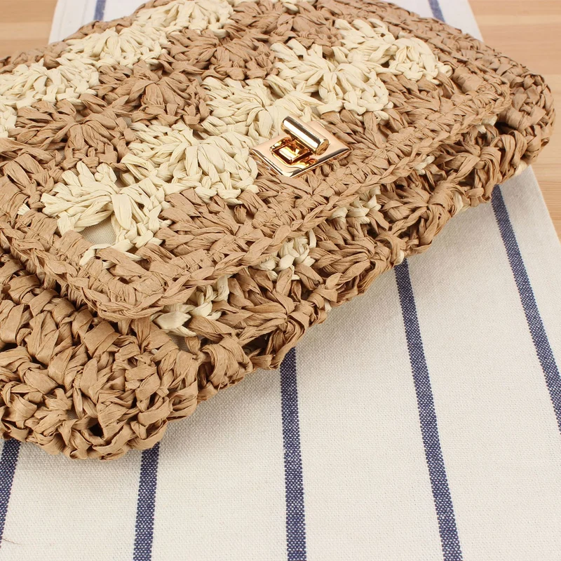 Schultertasche aus handgefertigtem geflochtenem Naturmaterial mit elegantem Verschluss Skanto