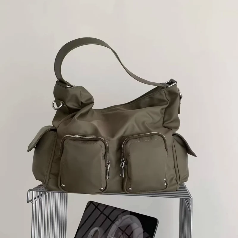 Multi-Pocket Utility Schultertasche