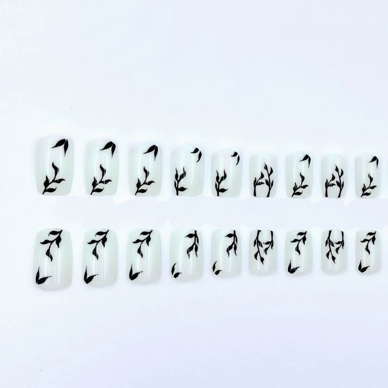 Natur-inspiriertes Nageldesign-Set