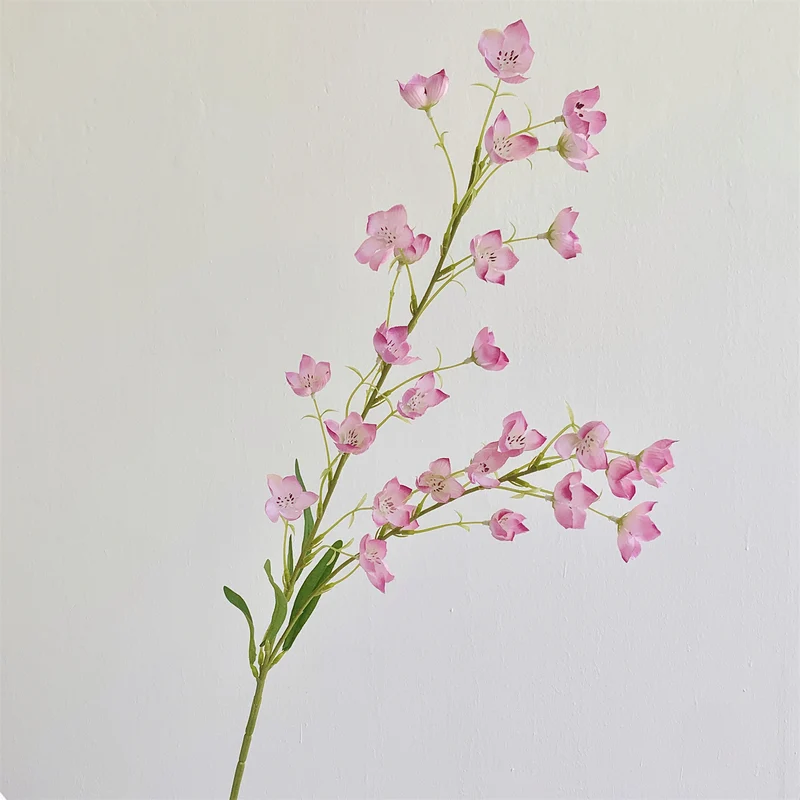 Künstliche Blumenarrangement