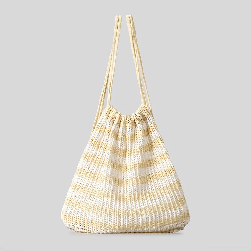 Leichte gestreifte Häkel-Tasche
