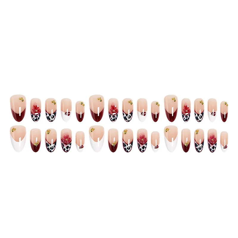 Press-On Nail Art Brehn