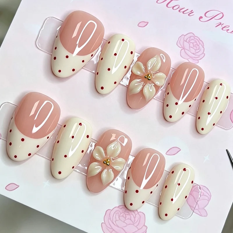 Premium dekorierter Press-On-Nagelset Brehn