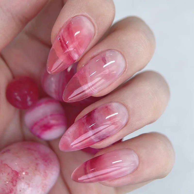 Künstlerisches Stiletto Press-On Nagelkunst Set