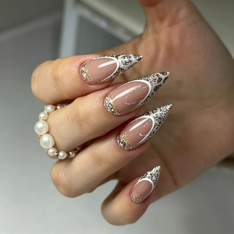 Glamouröse Stiletto Nagelkunst Brehn