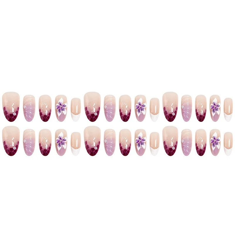 Floral Design Press-On Nail Set Brehn