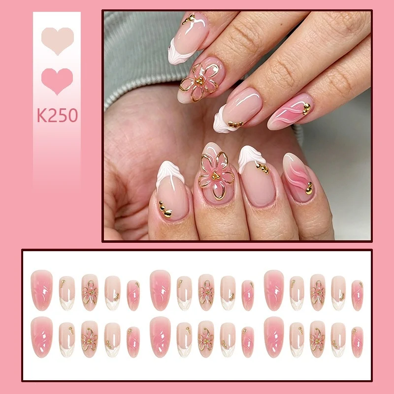 Floral Design Press-On Nail Set Brehn