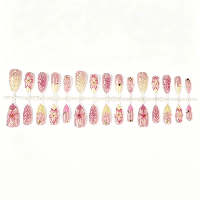 Floral Accent Press-On Nail Set Brehn