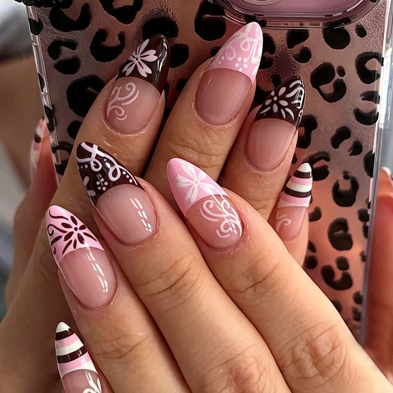 Elegantes Stiletto Nagelkunst Set Brehn
