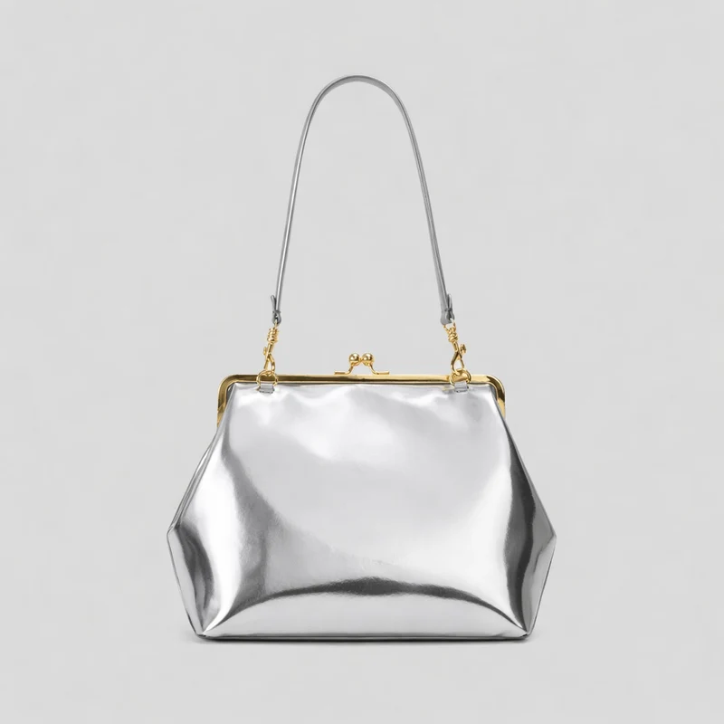 Elegante glänzende Krokodil-Effekt-Handtasche