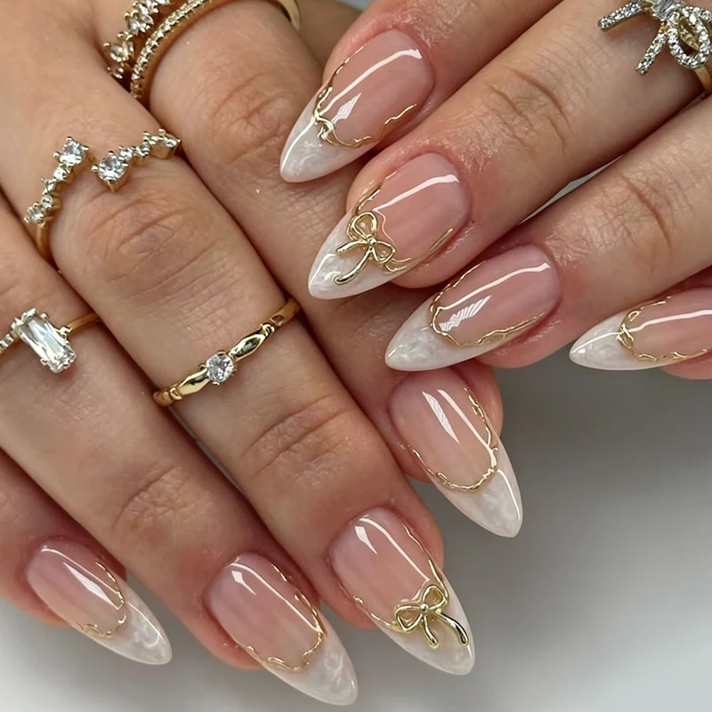 Elegantes dekoratives Stiletto-Nagelkunst-Kit Brehn