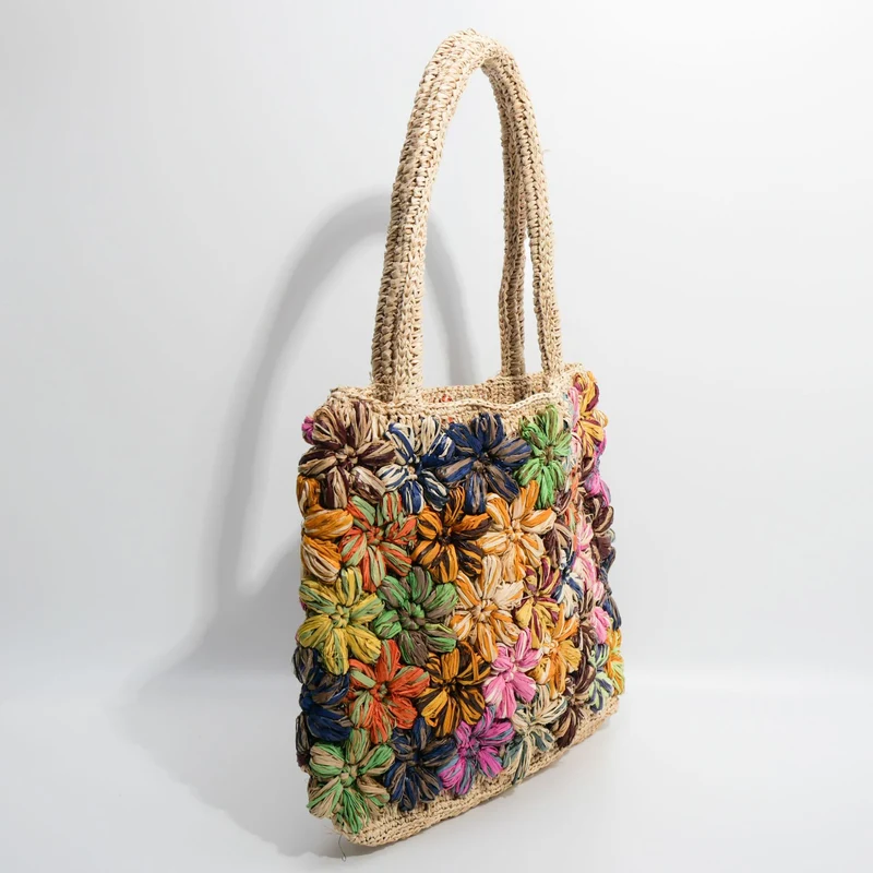 Handtasche mit bunten Blumenapplikationen Skanto
