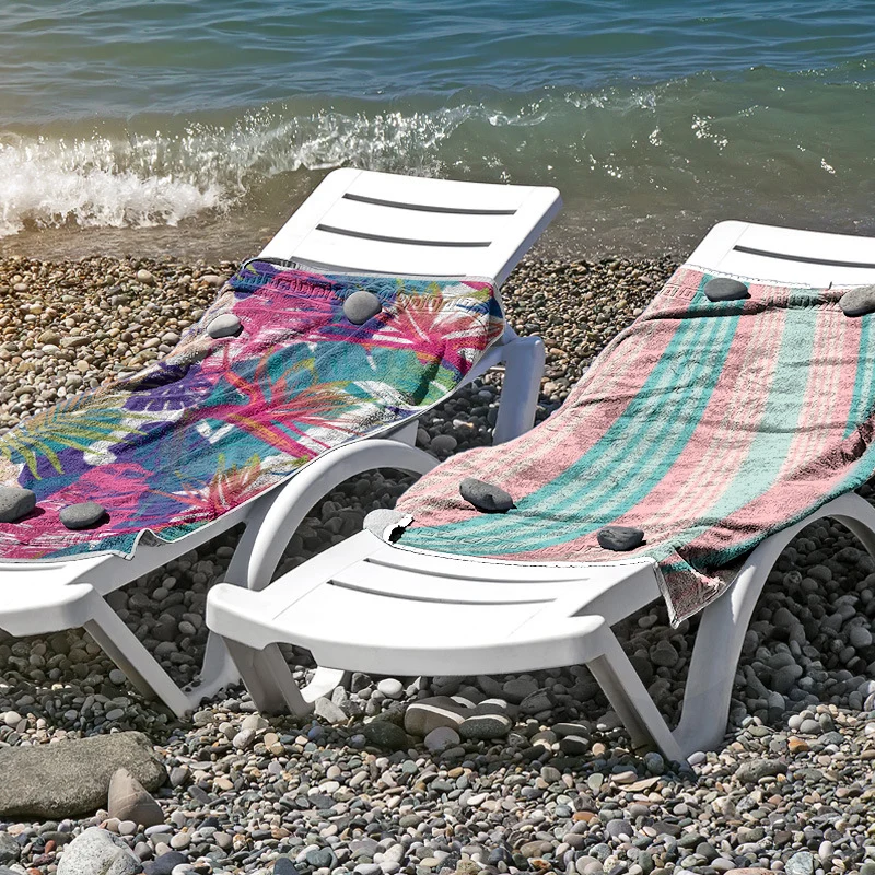 Strandtuch aus hautfreundlicher Mikrofaser mit kreativem Mustermix Skanto