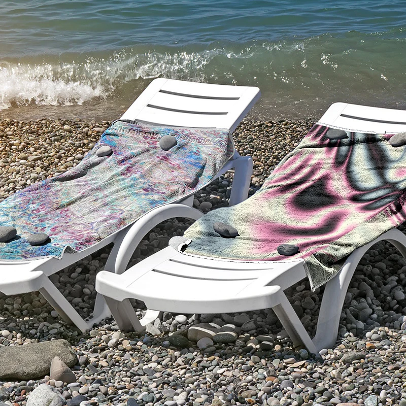 Strandtuch aus hautfreundlicher Mikrofaser mit kreativem Mustermix Skanto
