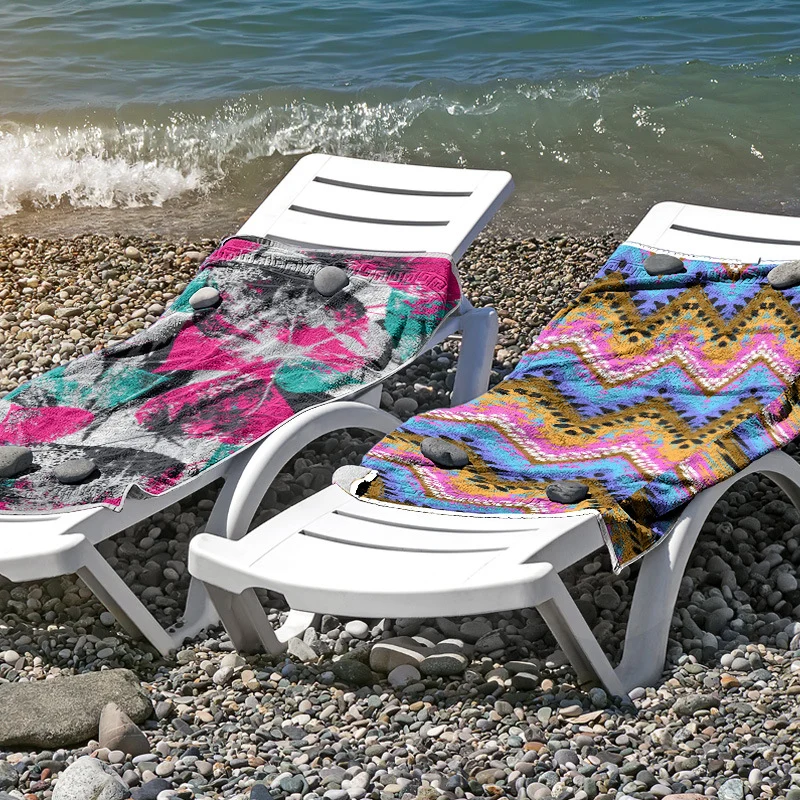 Strandtuch aus hautfreundlicher Mikrofaser mit kreativem Mustermix Skanto