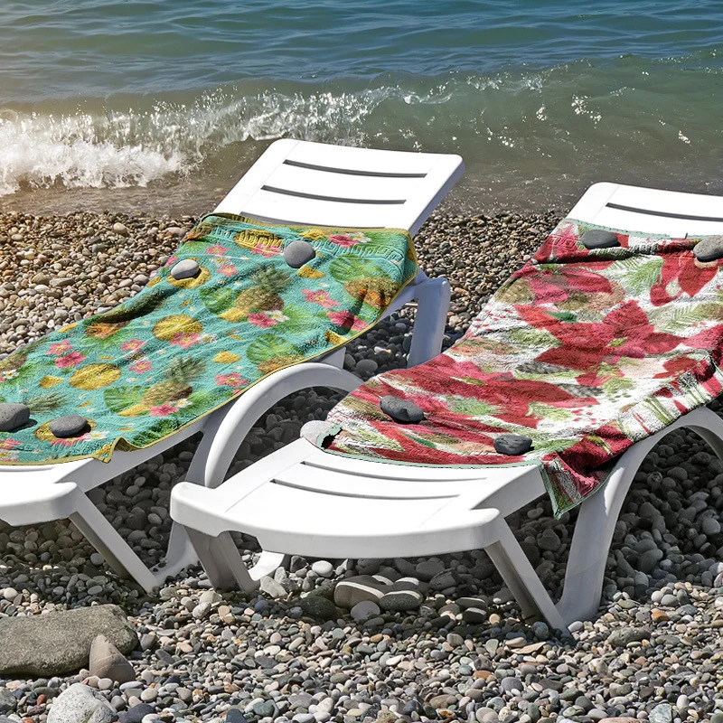 Strandtuch aus hautfreundlicher Mikrofaser mit kreativem Mustermix Skanto