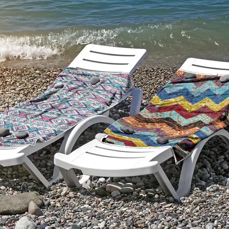 Strandtuch aus hautfreundlicher Mikrofaser mit kreativem Mustermix Skanto