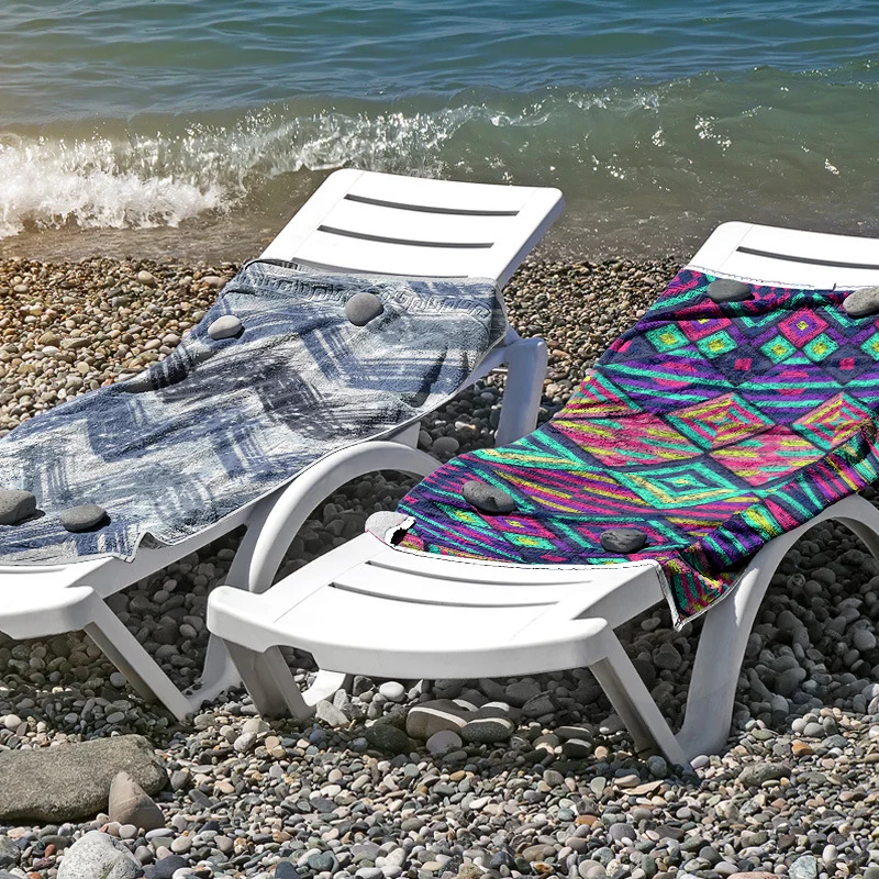 Strandtuch aus hautfreundlicher Mikrofaser mit kreativem Mustermix Skanto
