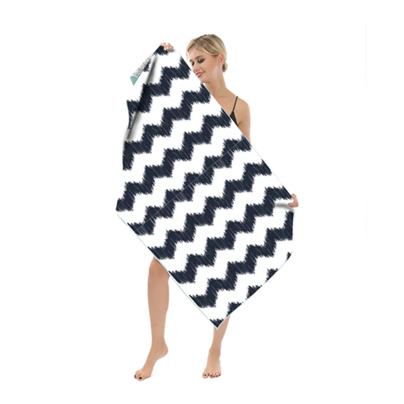 Strandtuch mit modernem Blatt- und geometrischem Design Skanto
