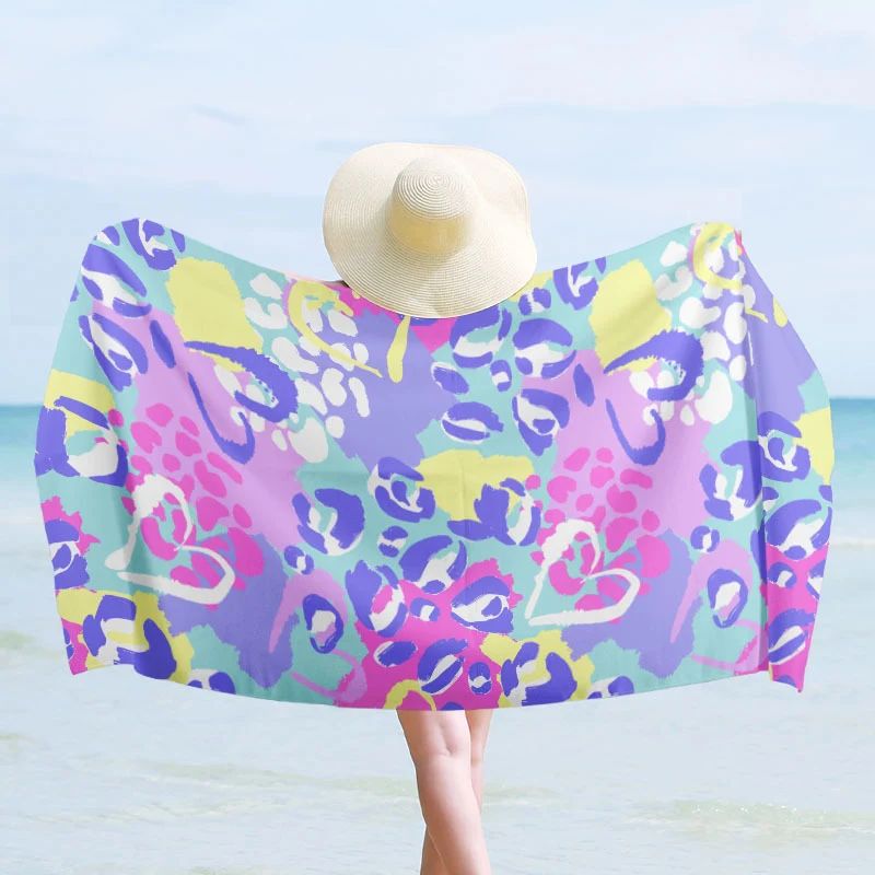 Strandtuch mit künstlerischem Mandala-Design Skanto