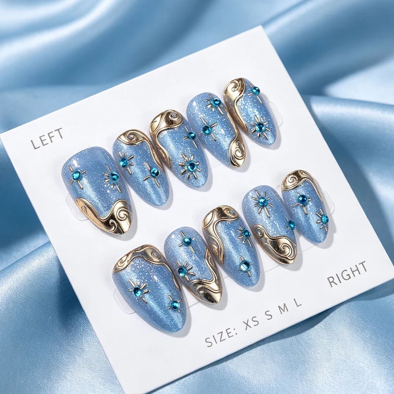 Dekoratives Press-On Nail Art Set mit Glitter und Juwelenakzenten