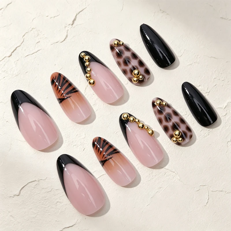 Kreatives Stiletto-Nageldesign Brehn