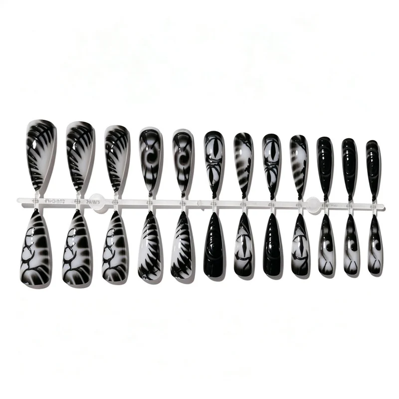 Künstlerisches Stiletto Press-On Nagelset Brehn