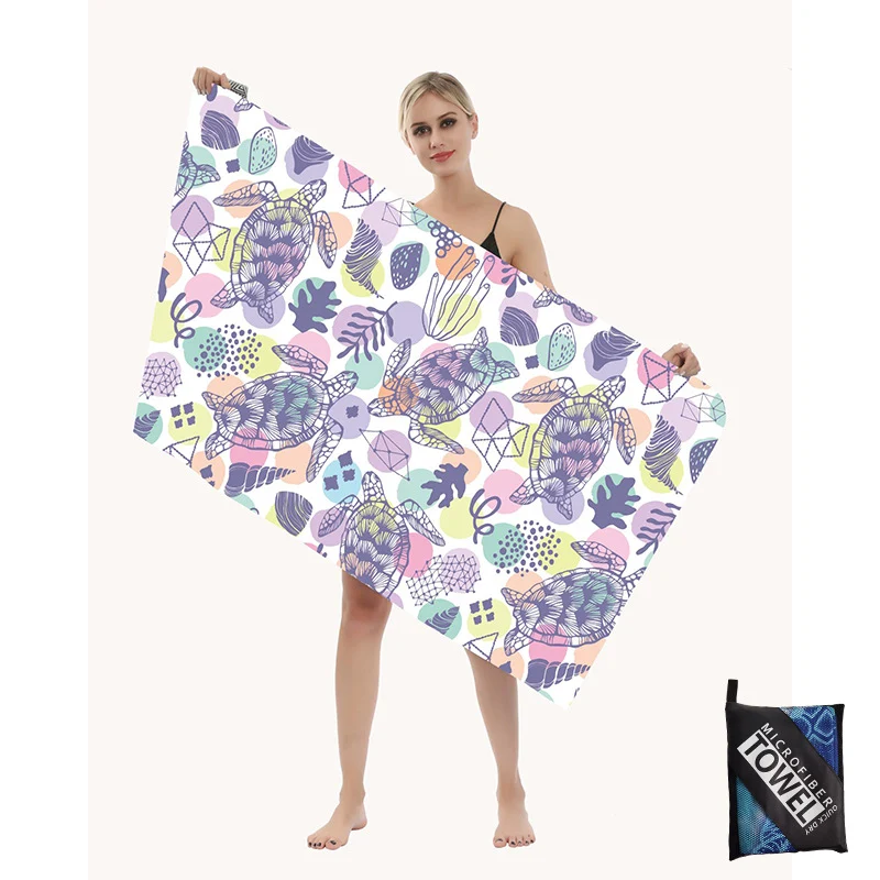 Strandtuch mit künstlerischem Mandala-Design Skanto