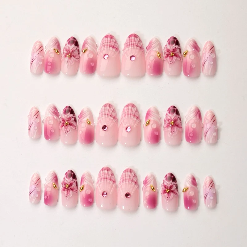 Künstlerisches Stiletto-Nail-Design Brehn