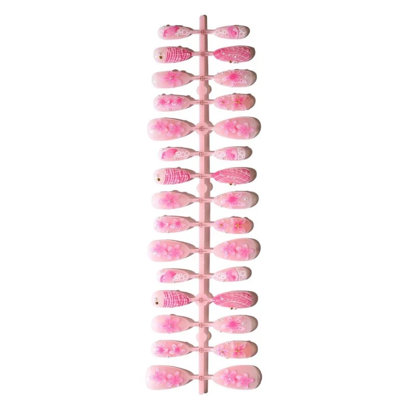 Künstlerisches 3D Blumen Nageldesign Brehn