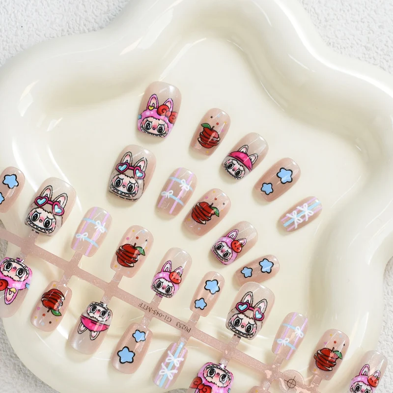Verspielte Themen Press-On Nagelkunst Brehn