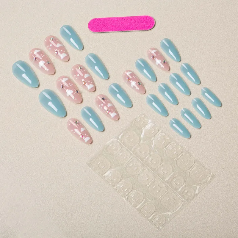 Künstlerisches Cloud-Themen Press-On Nail Set