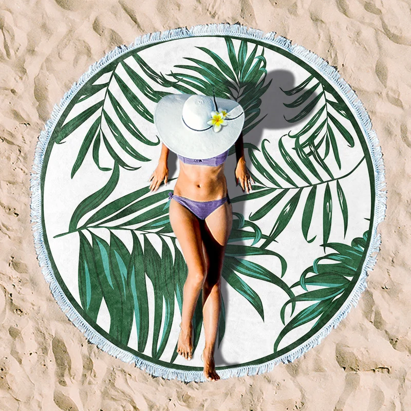 Rundes Strandtuch mit farbenfrohem Tropenmotiv Skanto