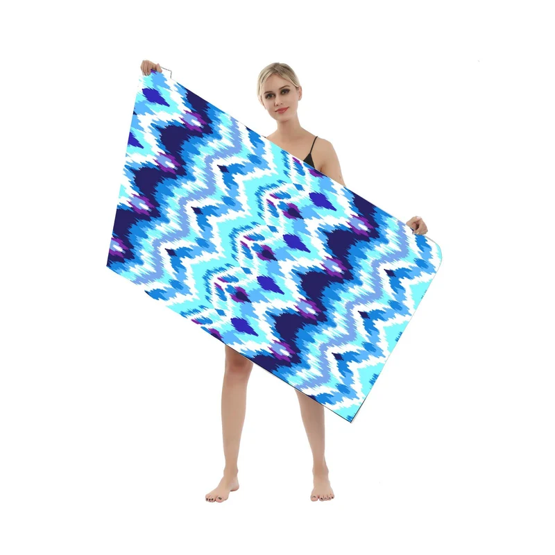 Multifunktionales Strandtuch im kreativen Mandala-Design Skanto