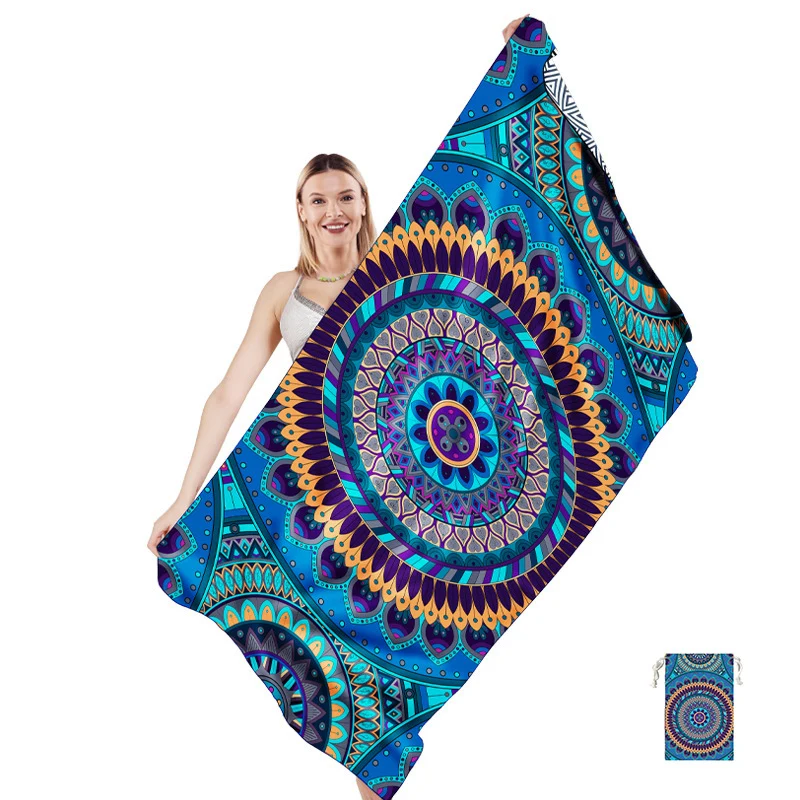 Multifunktionales Strandtuch im kreativen Mandala-Design Skanto