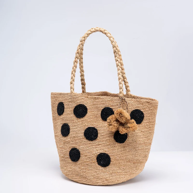 Geflochtene Strandtasche mit dekorativem 3D-Punktmuster Skanto
