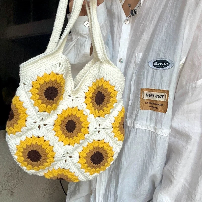 Handgemachte Makramee-Tasche mit Sonnenblumenmotiv Skanto