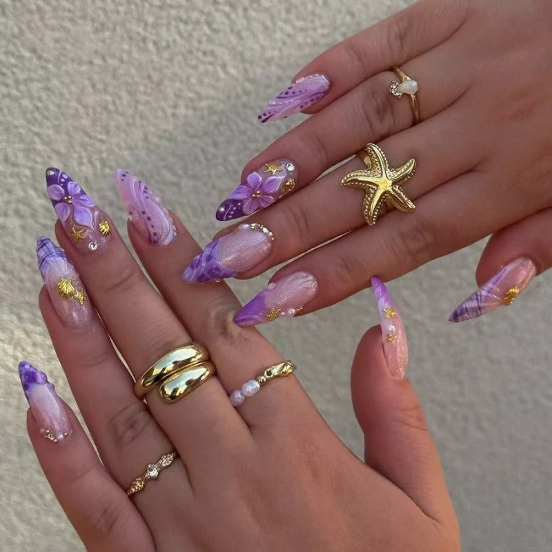 Künstlerisches Blumen Press-On Nagelset Brehn