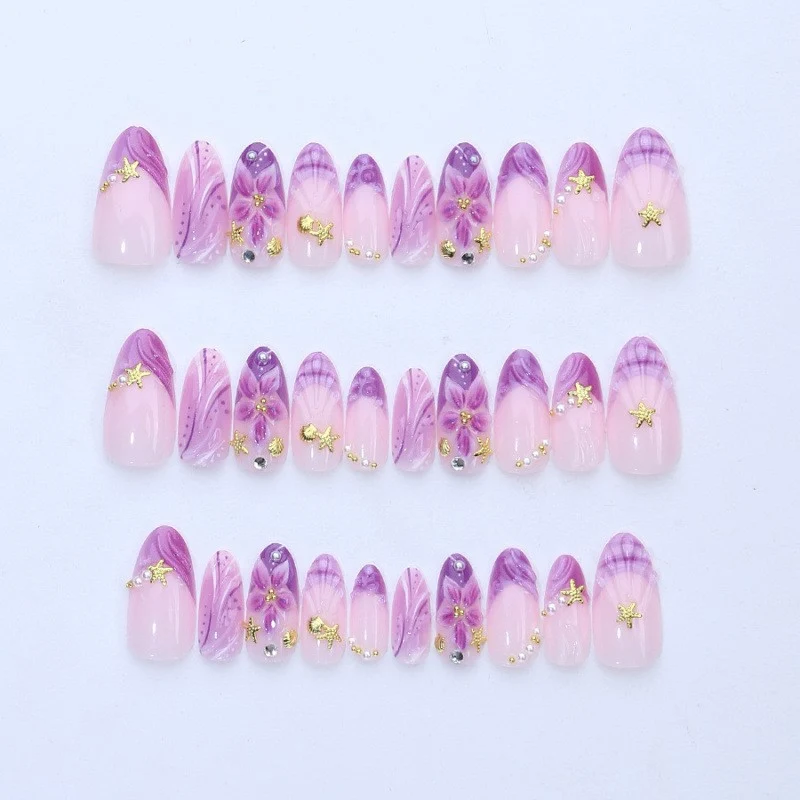 Künstlerisches Blumen Press-On Nagelset Brehn