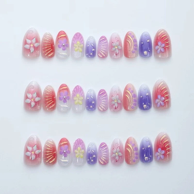 Künstlerische Floral Press-On Nagelkollektion Brehn