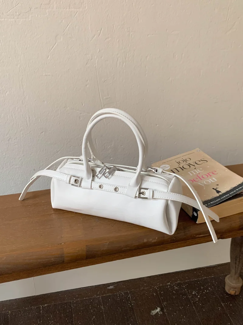 Strukturierte Handtasche
