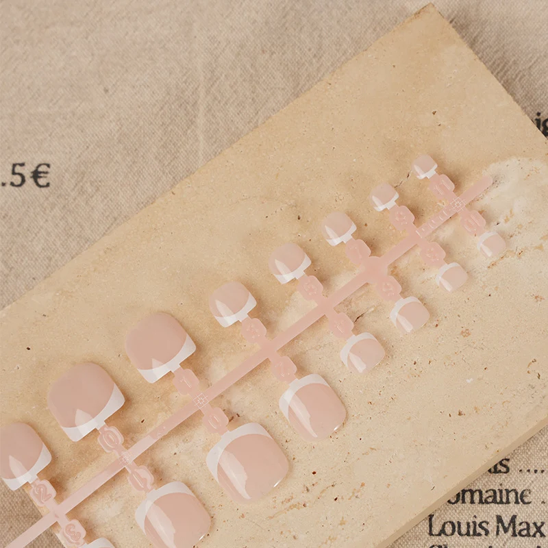 Stylishes French Tip Press-On Nagelset Brehn