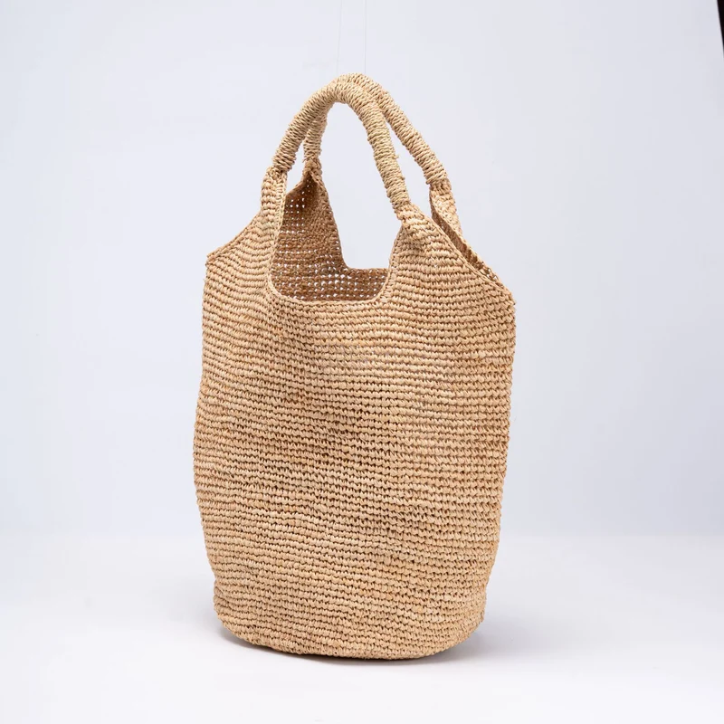 Handgemachte Strohtasche mit modernen Akzenten Skanto