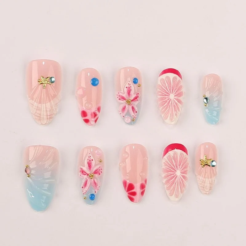 Dekoratives Blumen- und Muschel-Press-On-Nagelset